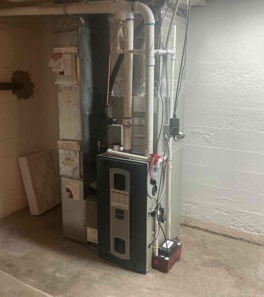 New high-efficiency gas furnace installed by D&F